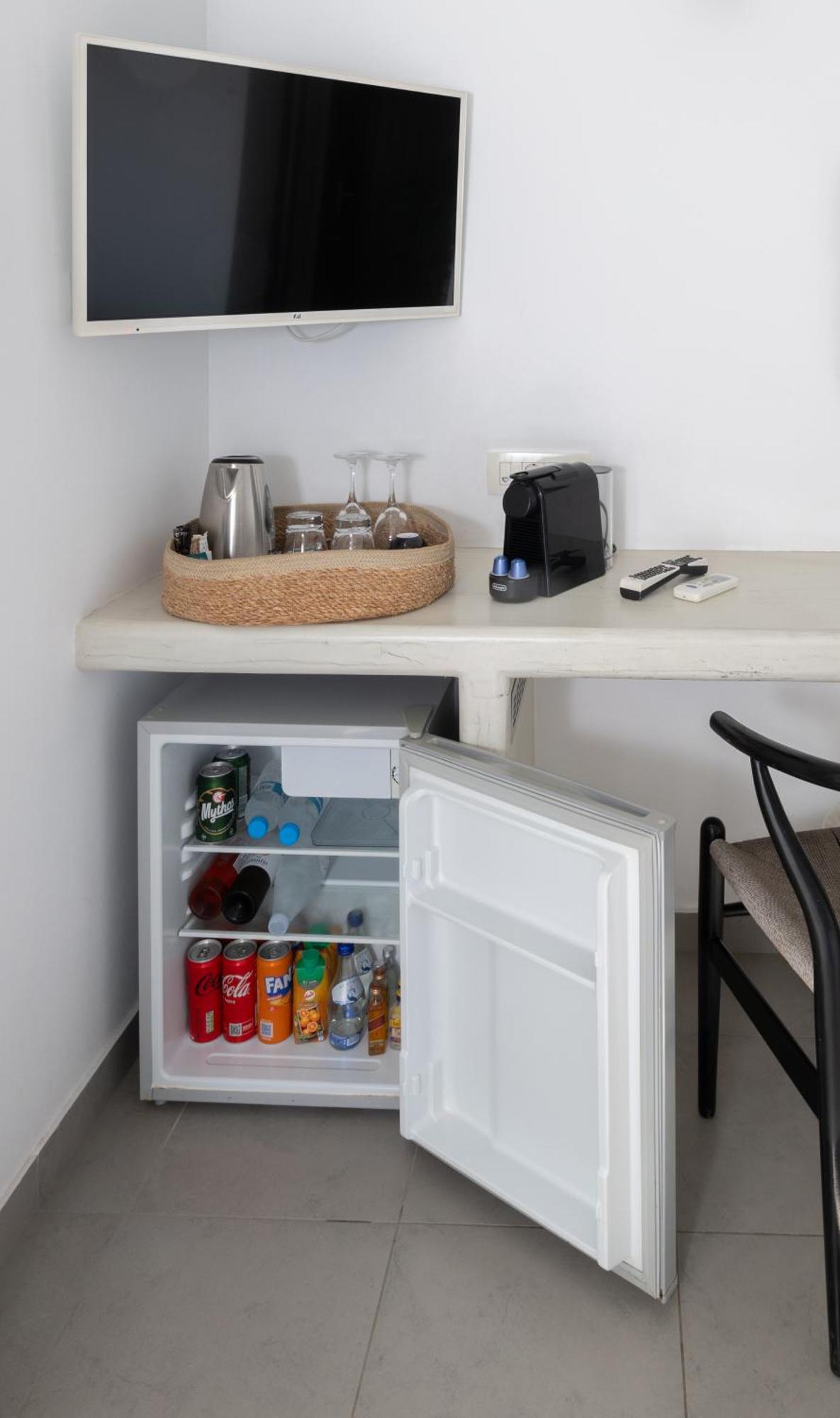 Amity Suites - Adults Only Fira  Cameră foto